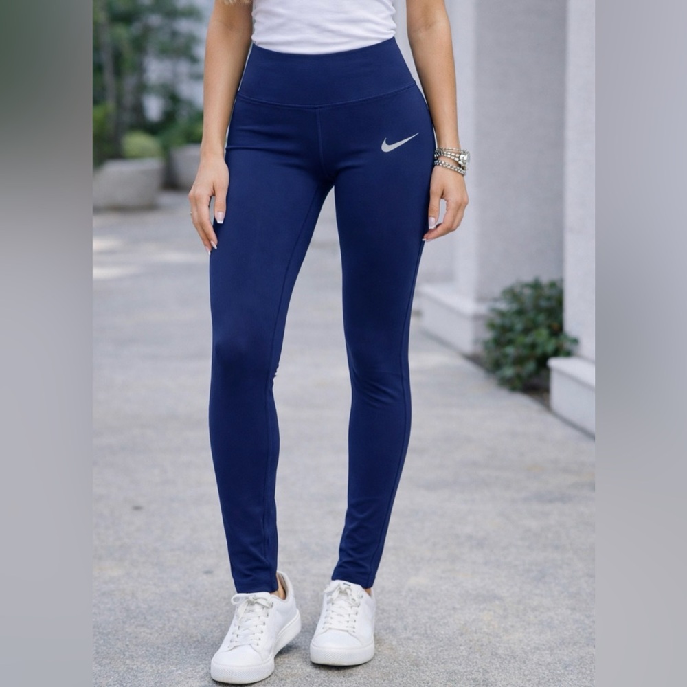 Nike Women's Navy Leggings